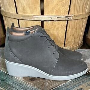 Clarks Unstructured Un Tallara Eva Taupe Nubuck Ankle Booties Boots Women Size 8